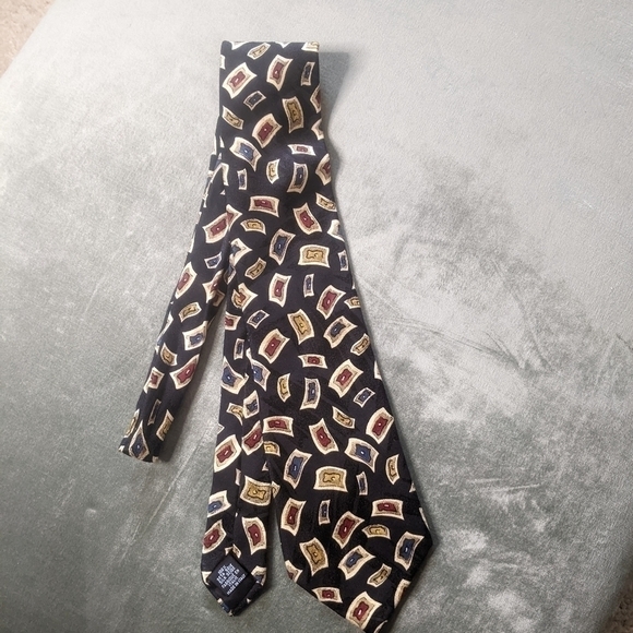 𝅺hugo Boss Silk Tie 58" x 4" - Picture 4 of 4